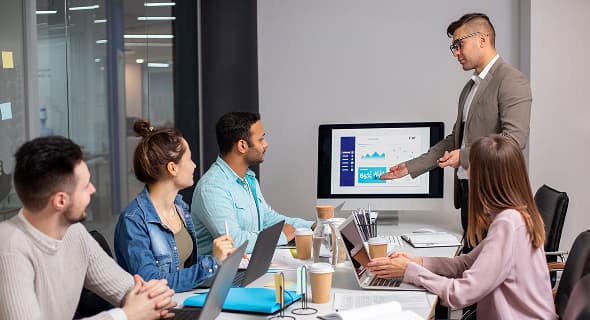 Improving Sales Operations with Make.com Automation