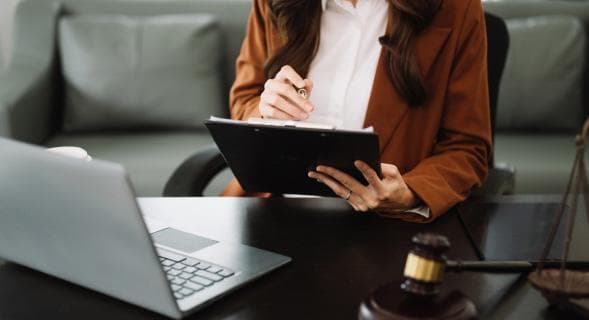 Intelligent Legal Knowledge Management